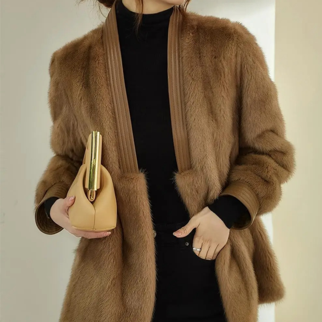 Cassia | Elegante Pelzjacke