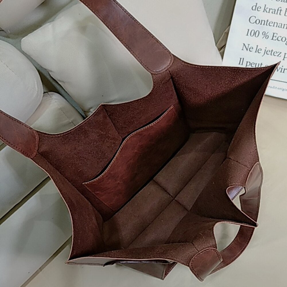Liva | Geräumige Lederhandtasche