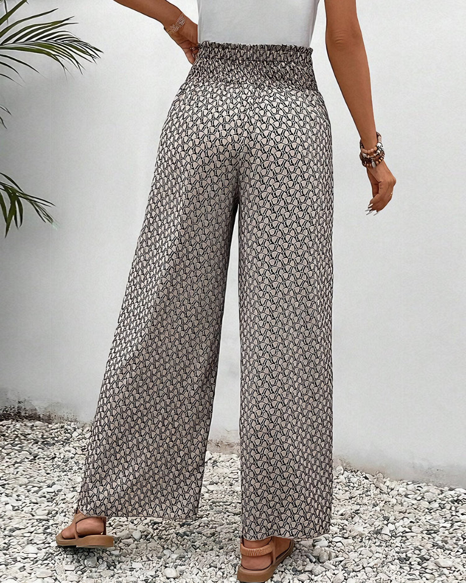 Stella | Hose mit weitem Bein und geometrischem Print