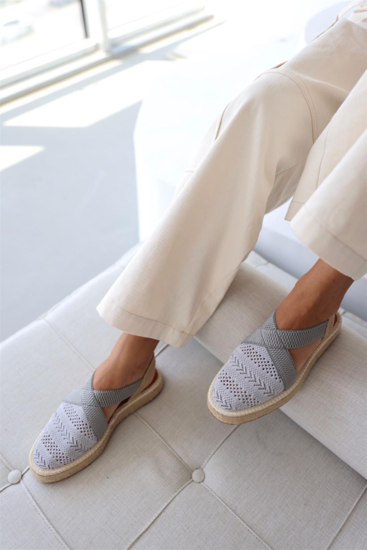 Aby | Elastische Riemchensandalen