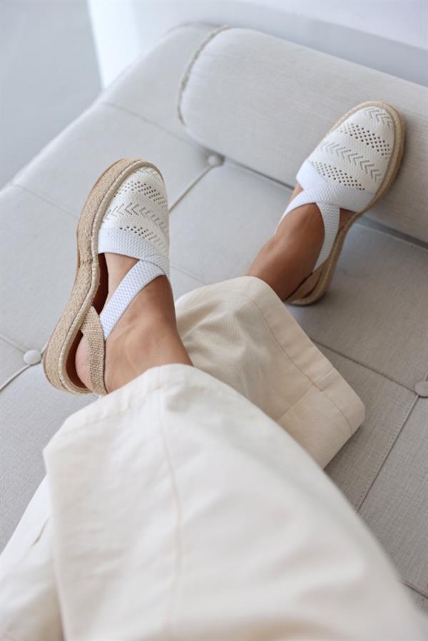 Aby | Elastische Riemchensandalen